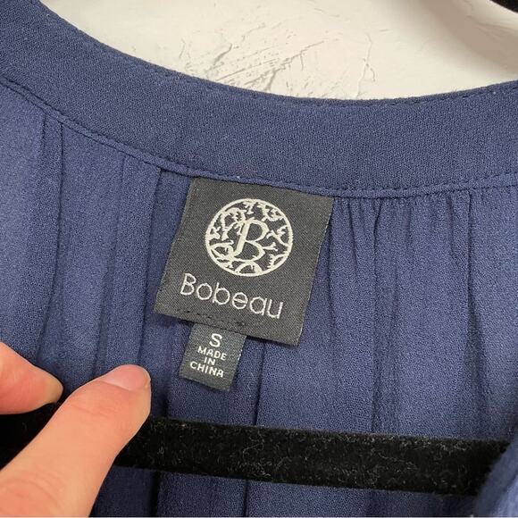 Bobeau Blue Embroidered Sleeveless Boho Blouse Womens S Flowy Summer Beachy - Picture 5 of 7